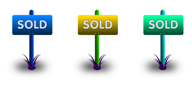 Navigating ‘Sell My House Fast’: Insights on Distressed Property Markets and Solutions