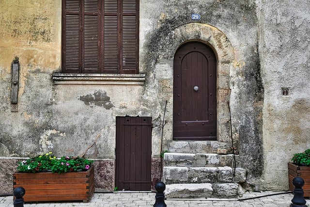 Expedited Solutions for ‘Sell My House Fast’ Amidst Distressed Property Challenges
