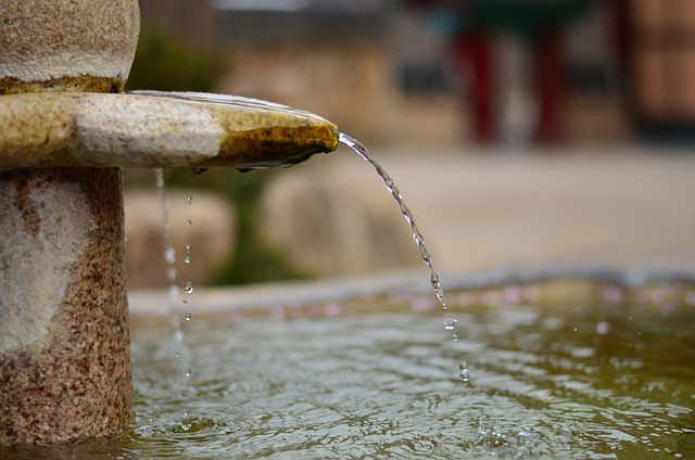 Uncluttering the Skies: The Ultimate Guide to Effective Gutter Clearing