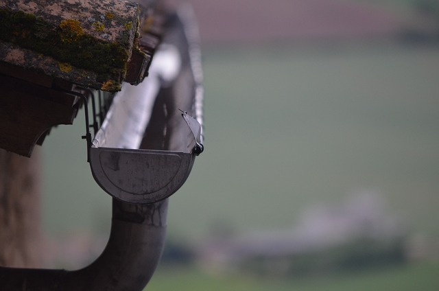 Gutter Clearing Burton, Gutter Clearing Near Me, Gutter Cleaners Burton Upon Trent