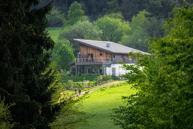houses-640x480-65036426.jpeg