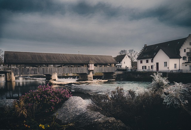 houses-640x480-90770809.jpeg
