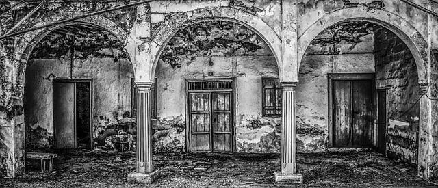 sell-fire-damaged-house-sacramento-640x480-80254063.jpeg