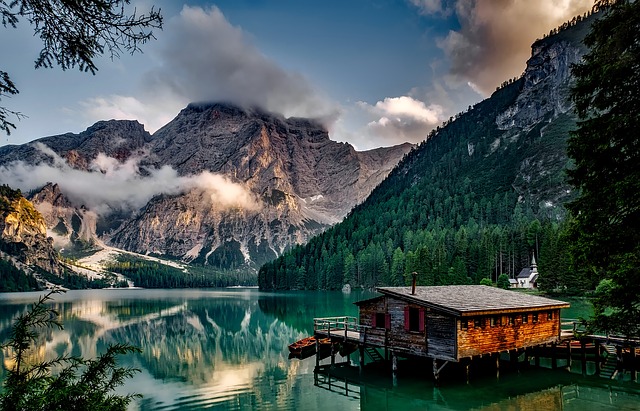 houses-640x480-70658794.jpeg