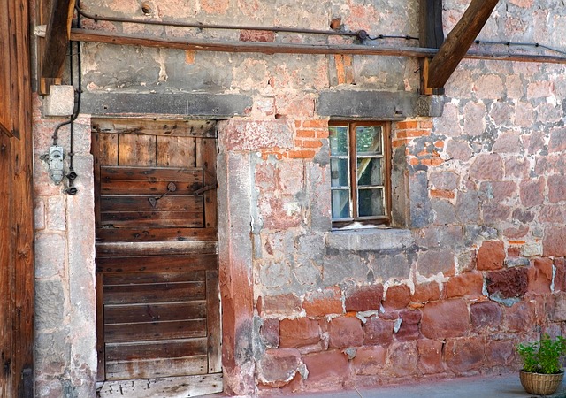 sell-old-house-sacramento-640x480-88776267.jpeg