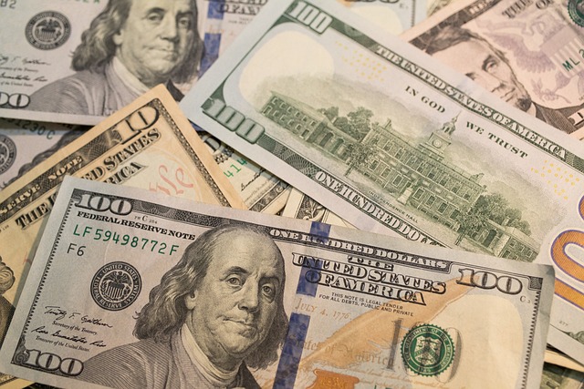 contact-us-get-a-cash-offer-in-24-hours-640x480-34916527.jpeg