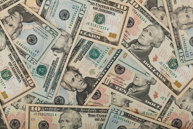 contact-us-get-a-cash-offer-in-24-hours-640x480-44166858.jpeg